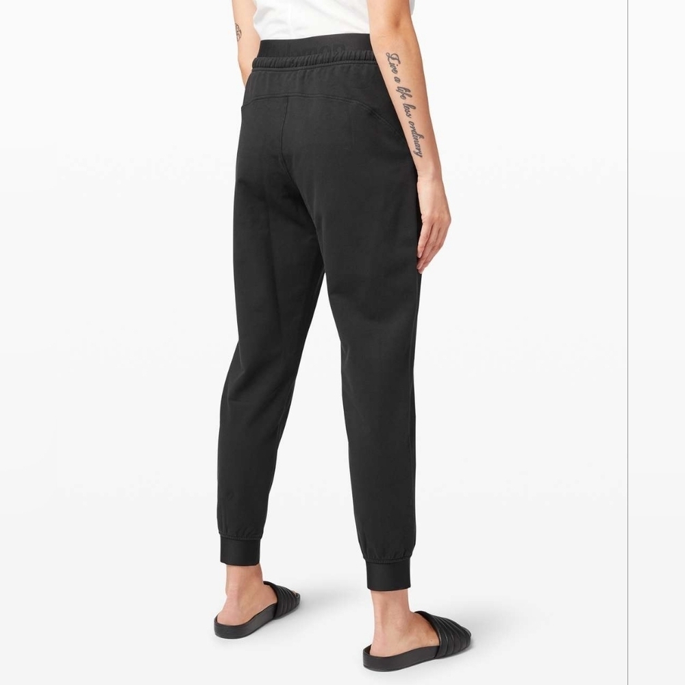 Lululemon Refreshed Routine jogger - Picture 4 of 12